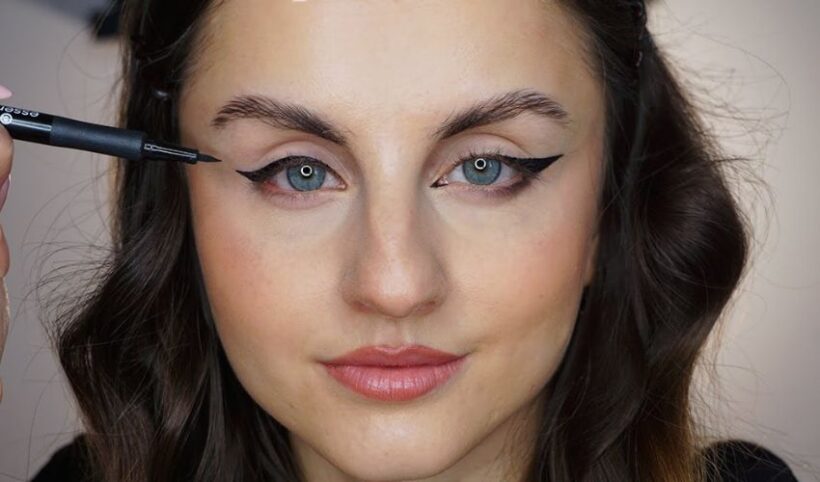 Sleek Winged Eyeliner